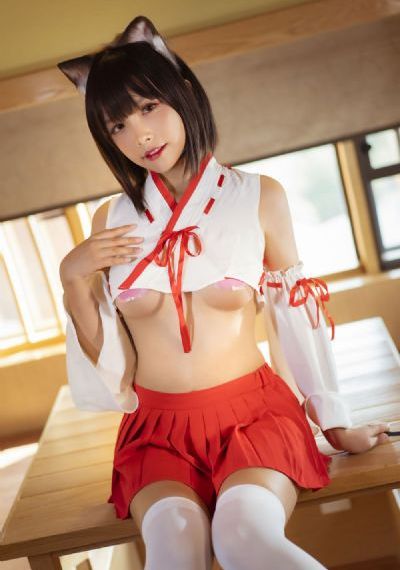 欧美夏季街拍艾里珊钟_720在线观看完整版