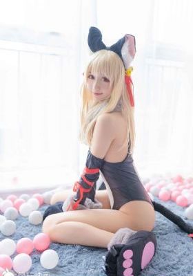 欧美丰乳翘臀美女_蓝光免费观看视频