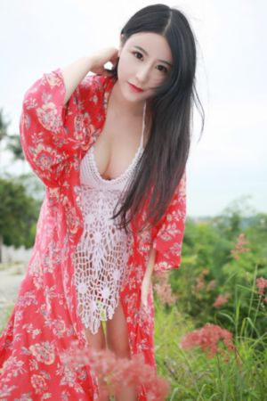 日韩美女大胆艺术图片_高清超清免费观看