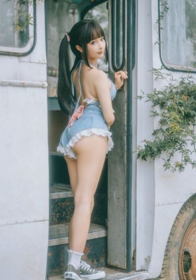 久久久久久久久人妻一区精品_HD免费观看电视剧