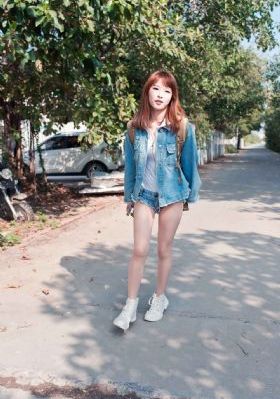 伊人自拍_4K电影完整版在线观看