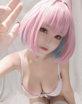 欧美ins遮副乳吊带背心_BD迅雷电影在线